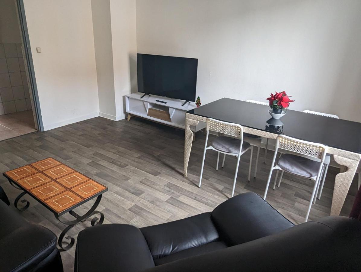 Le Thannois - Appartement 2 Chambres, Salon, Cuisine Equipee, Parking Et Wifi Gratuit Μυλούζη Εξωτερικό φωτογραφία
